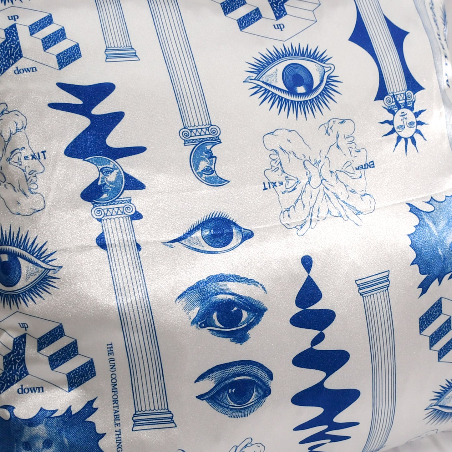 SATIN CUSHION COVER - EYE