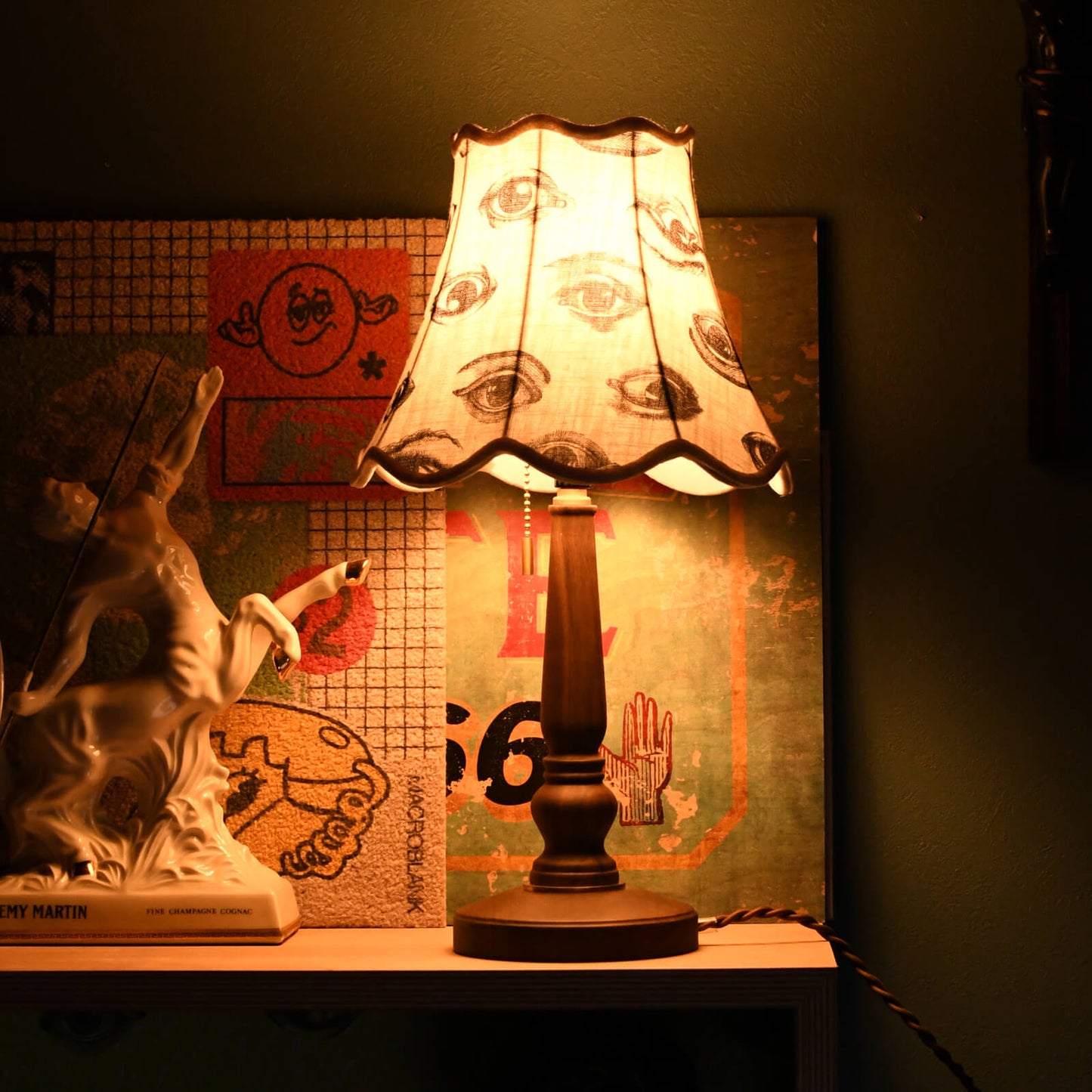 EYE TABLE LAMP