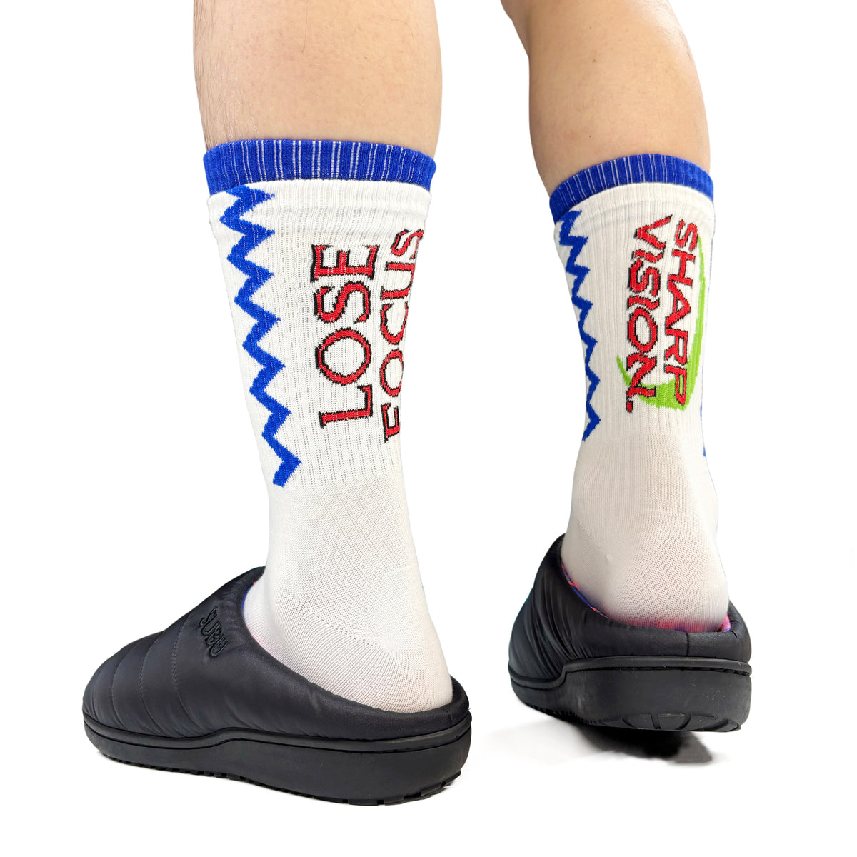 ASYMMETRY CREW SOCKS - WHT